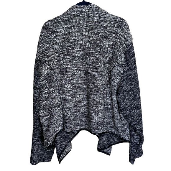 NWT Torrid Mixed Texture Drape Cardigan Open Front size 6X - Picture 3 of 7